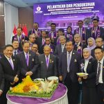 Pemotongan tumpeng pada pelantikan dan pengukuhan alumni P2NK Lemhannas. Foto: TelstraNews.com/PR